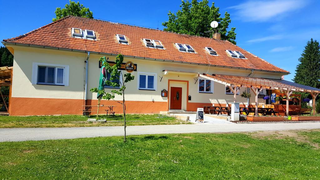 Penzion-Na Navsi Horni Plana Exterior photo