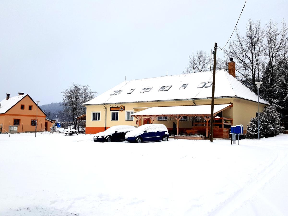 Penzion-Na Navsi Horni Plana Exterior photo