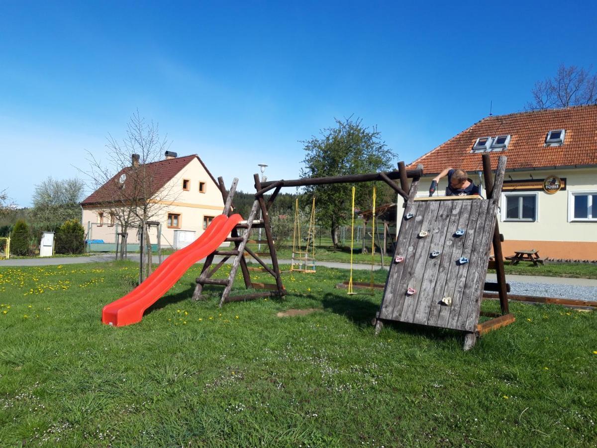 Penzion-Na Navsi Horni Plana Exterior photo